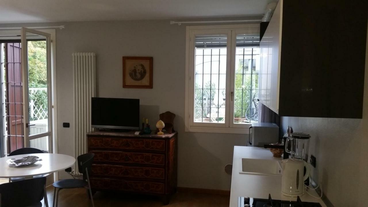 Ferienwohnung Il Giardinetto - Smart Working - Airport - Private Parking - Private Garden - Ducati - Philip Morris Bologna Exterior foto